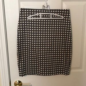 Ann Taylor Black and White Lattice Pencil Skirt